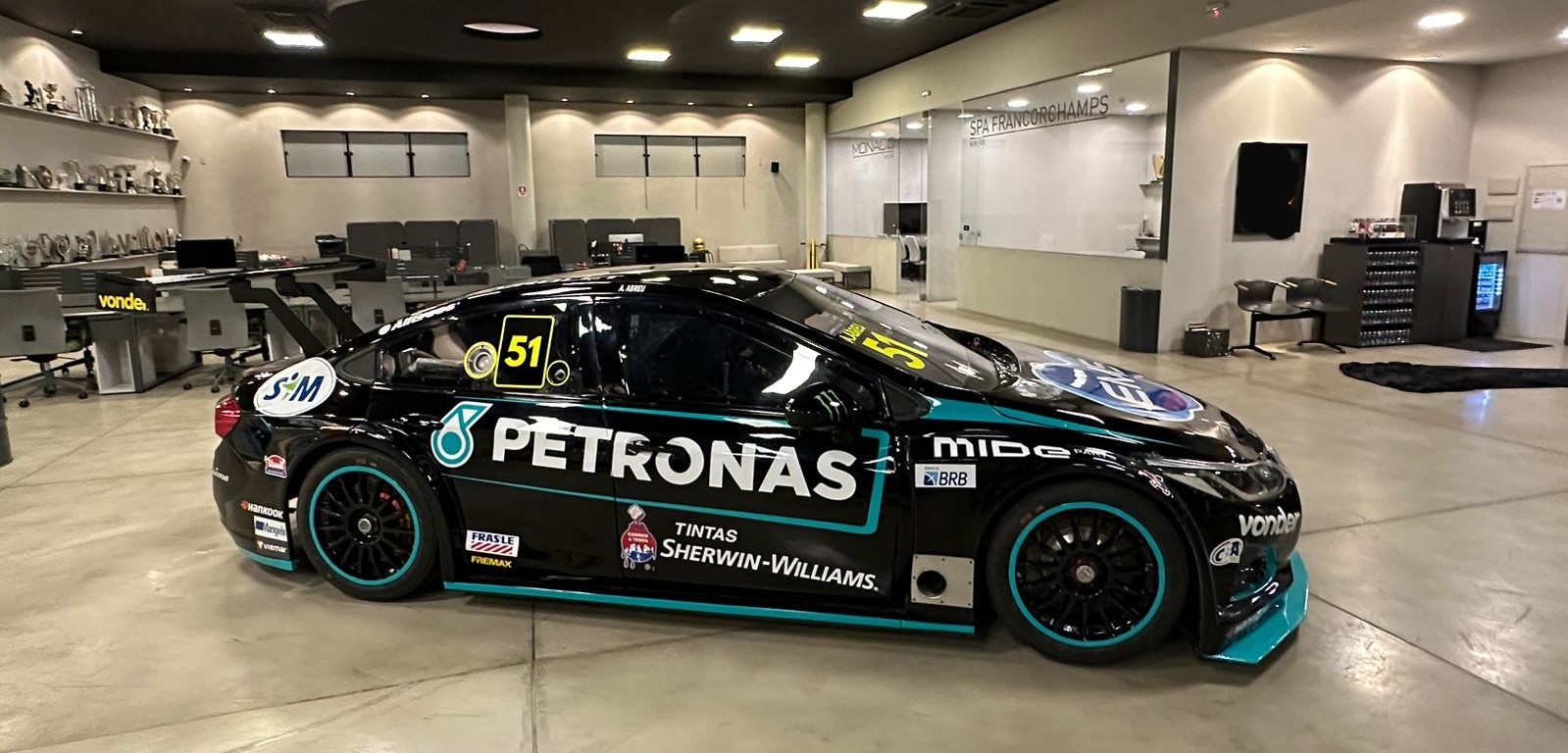 Petronas E Sim Fecham Patroc Nio A Tila Abreu Para Temporada Da