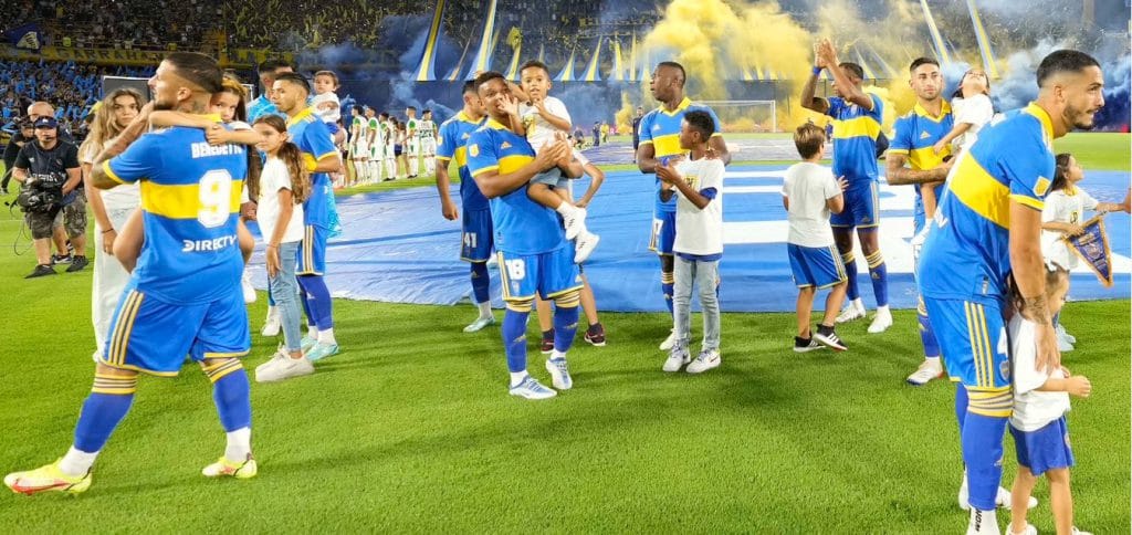 Boca Juniors fecha patrocínio com DirecTV para as costas da camisa até 2025