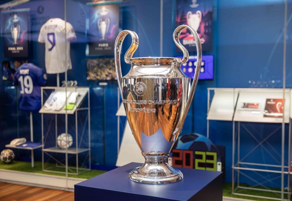 Turkish Airlines inaugura exposição sobre as finais da Champions League
