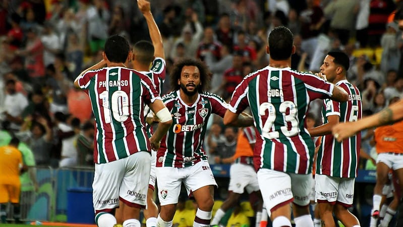 Proibição de sites de apostas não licenciados de patrocinar esporte preocupa clubes