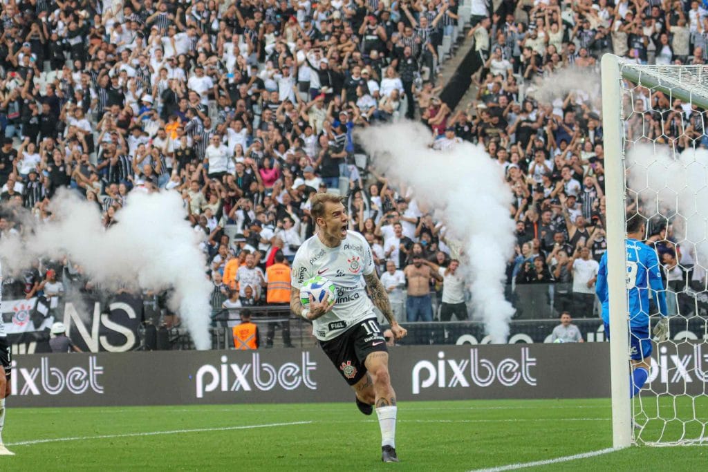 Com Corinthians x São Paulo, Globo alcança maior audiência do futebol aos domingos desde a final da Copa do Catar
