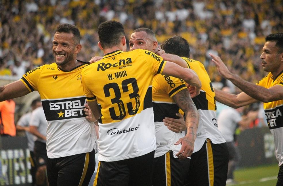 Solução de curto prazo vira grande dor de cabeça para Série B