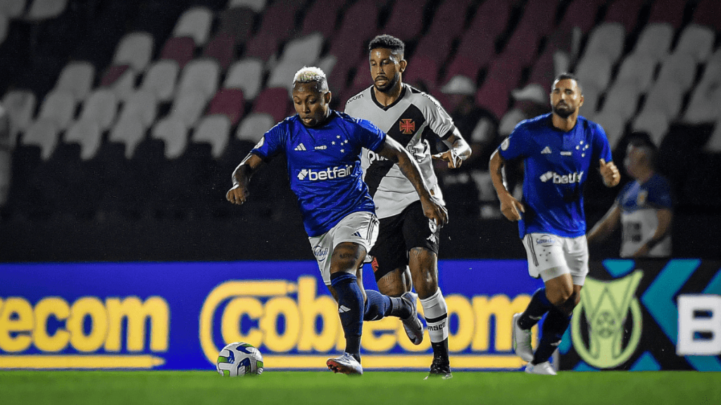 Botafogo, Coritiba, Cruzeiro e Vasco confirmam bloco comercial com Liga Forte Futebol