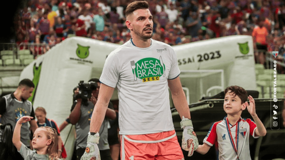 Por combate à fome, Fortaleza distribui ingressos solidários para jogo contra Cuiabá