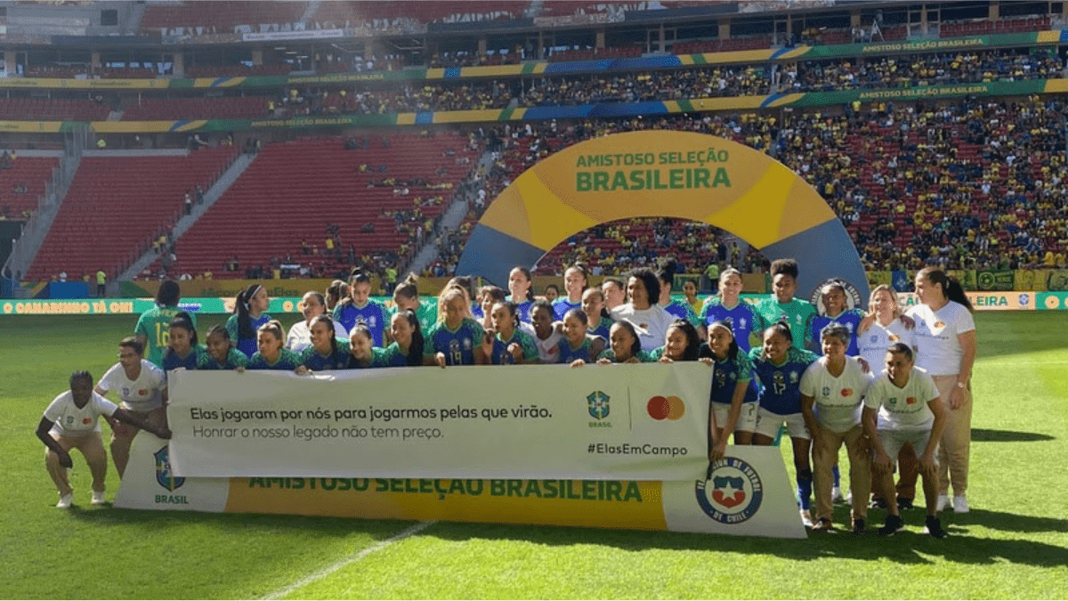 No último jogo antes da Copa, marcas correm para executar ações com Seleção Feminina