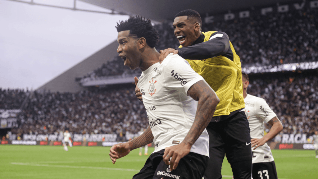 Globo conquista 19 pontos de audiência em SP com transmissão de Corinthians x Coritiba