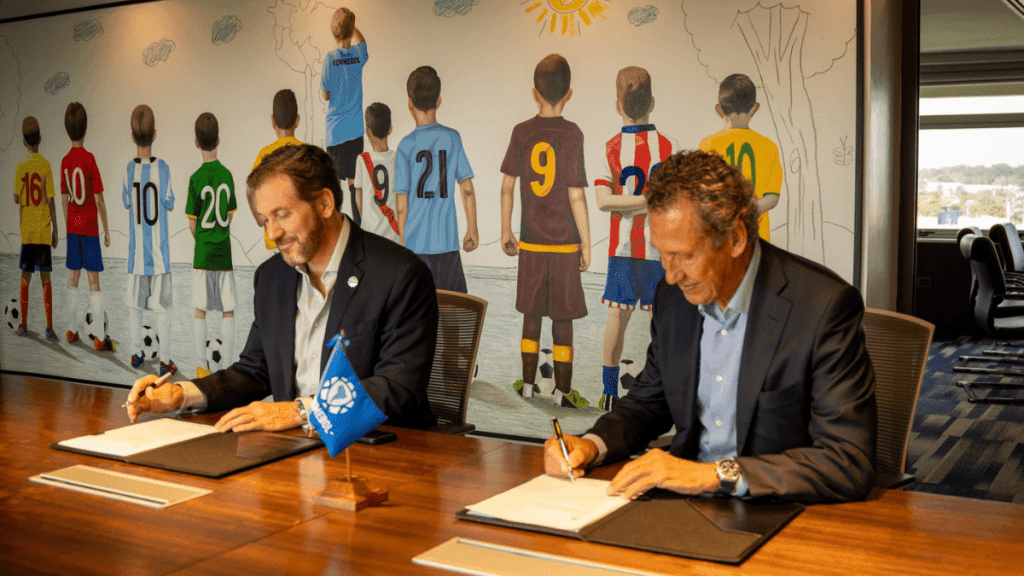 Conmebol e Oxygen firmam parceria para capacitar jogadores em fim de carreira
