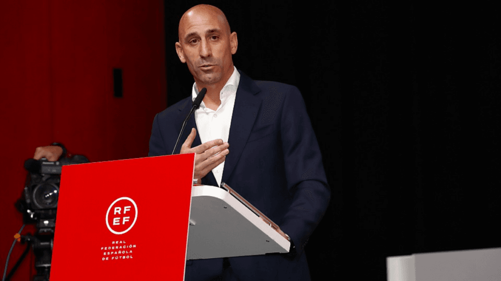 Rubiales diz que não renuncia, caso vai à Justiça, e Hermoso promove boicote