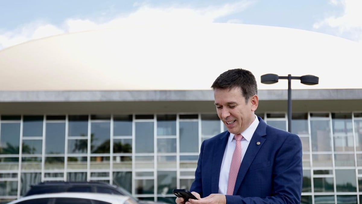 Líder do PSB na Câmara federal Felipe Carreras