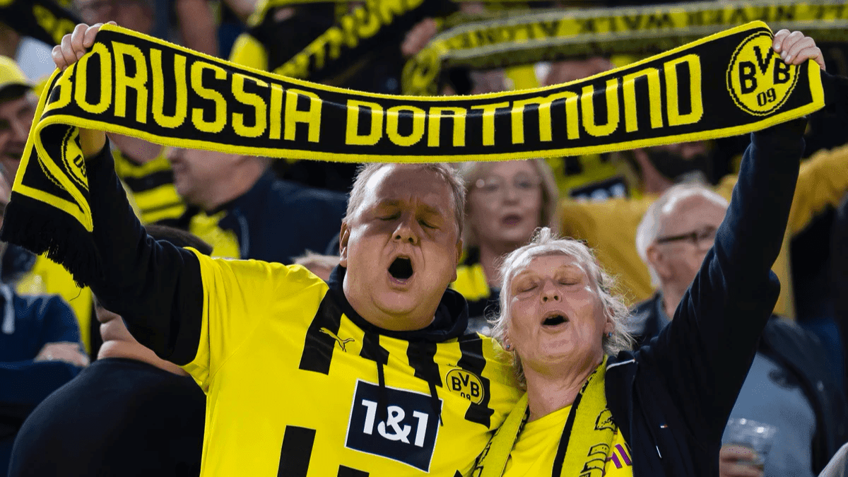 Borussia Dortmund, da Alemanha, atraiu mais de 1 milhão de torcedores aos estádios em 2022/2033 - Reprodução / X (@UEFA)