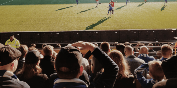 Estudo: Geração Z prefere seguir e torcer por jogadores do que clubes de futebol