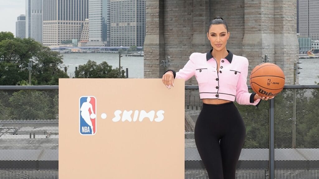 NBA e WNBA fecham patrocínio com Skims, marca de roupa íntima de Kim Kardashian