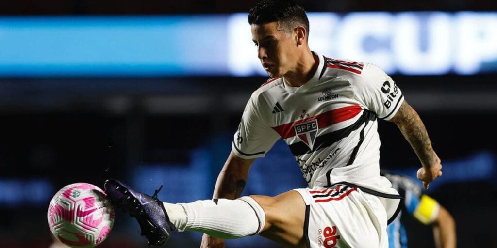 New Balance resgatará camisa de manga comprida e promete lançamentos trimestrais de produtos do São Paulo