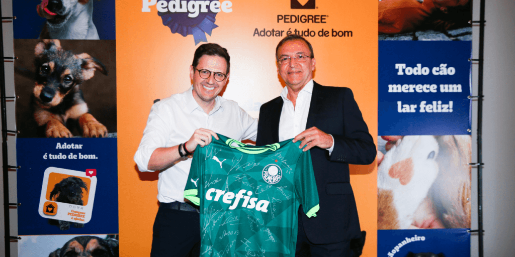 Palmeiras firma parceria com Pedigree para incentivar adoção de cães