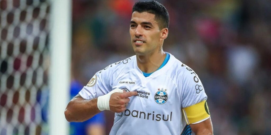 Luis Suárez ajuda o Grêmio a se reconectar aos torcedores e ainda gera receitas para o clube