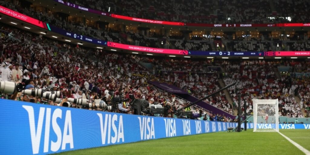 Parceiras desde 2007, Fifa e Visa ampliam acordo de patrocínio até 2026