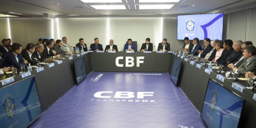 Ednaldo faz demonstração de força e reúne representantes de 40 clubes para selar “paz” na CBF