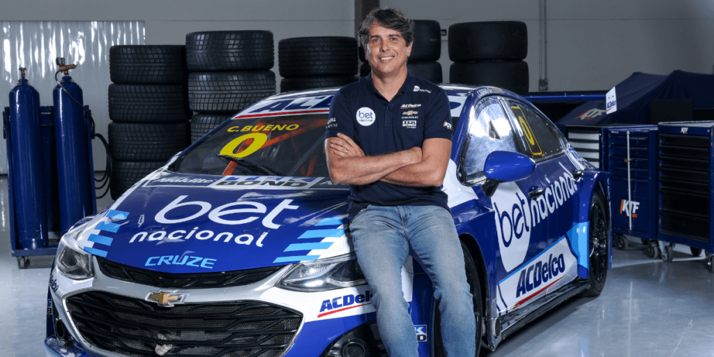Cacá Bueno renova com Stock Car até 2025 e acerta patrocínio com Betnacional