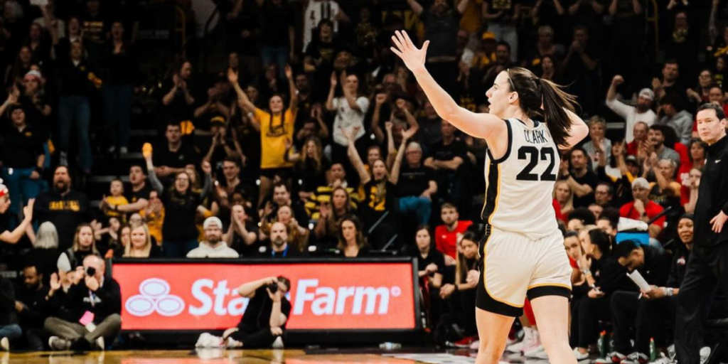 Chegada do fenômeno Caitlin Clark ao basquete profissional já causa impacto na WNBA