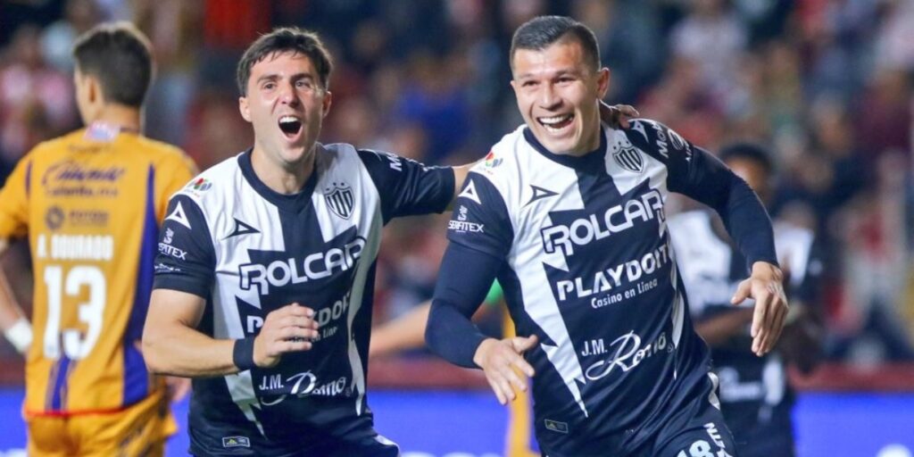 Donos do Wrexham, Ryan Reynolds e Rob McElhenney adquirem participação no Necaxa, do México