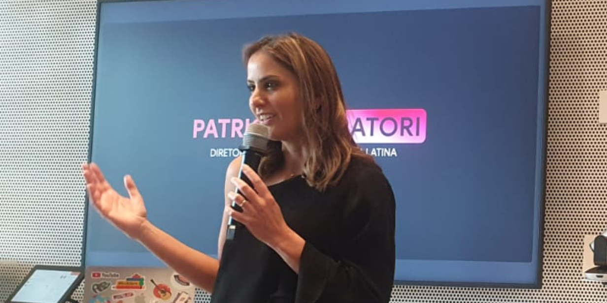 Patricia Muratori, diretora do YouTube na América Latina durante o Brandcast Preview - Adalberto Leister Filho/Máquina do Esporte