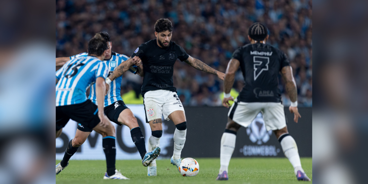 Imagem Nº 230762 - Foto: Rodrigo Coca/Agência Corinthians | Imagens da partida entre Racing-ARG x Corinthians, nesta quinta-feira (31/10/2024), no Estádio El Cilindro, em Avellaneda-ARG, pelo jogo de volta da semifinal da CONMEBOL Sudamericana 2024. Na foto: Yuri Alberto