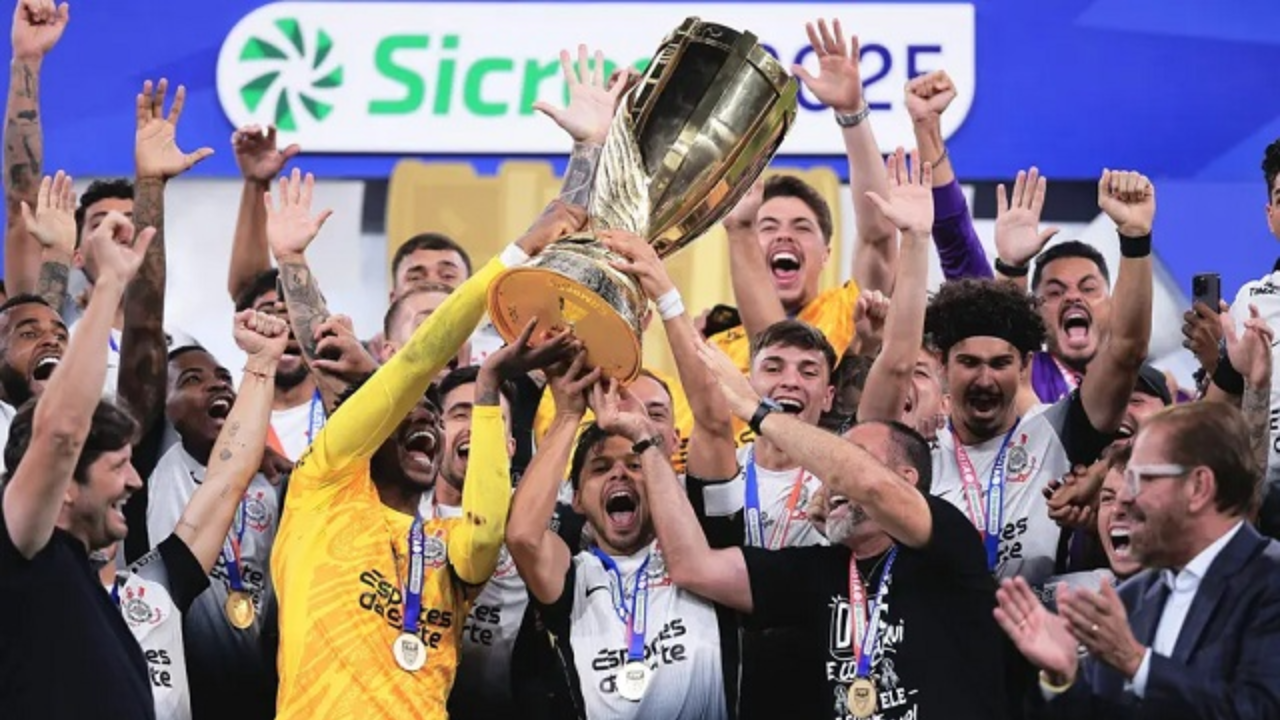 Jogadores do Corinthians celebram título paulista - Agência Paulistão