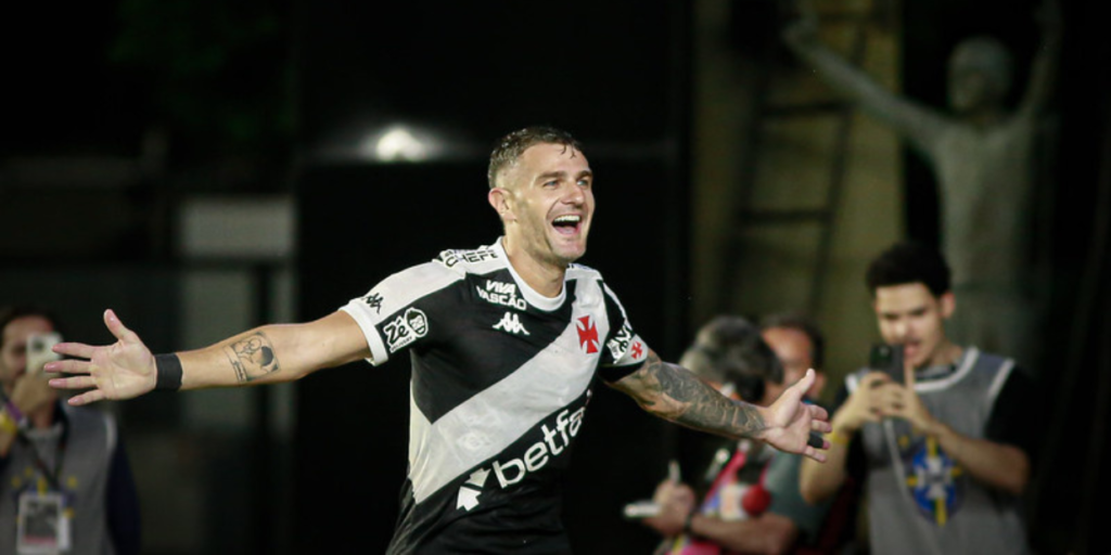 Globo e Record têm aumento de audiência com início do Brasileirão