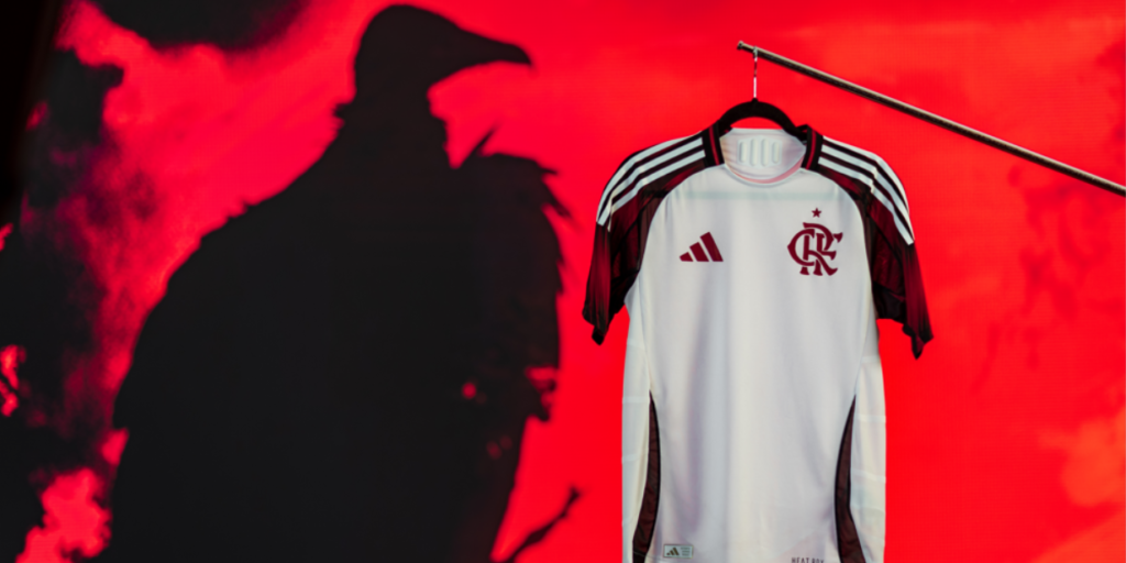 Adidas e Flamengo apresentam nova camisa reserva em campanha que exalta o urubu e as raízes do clube