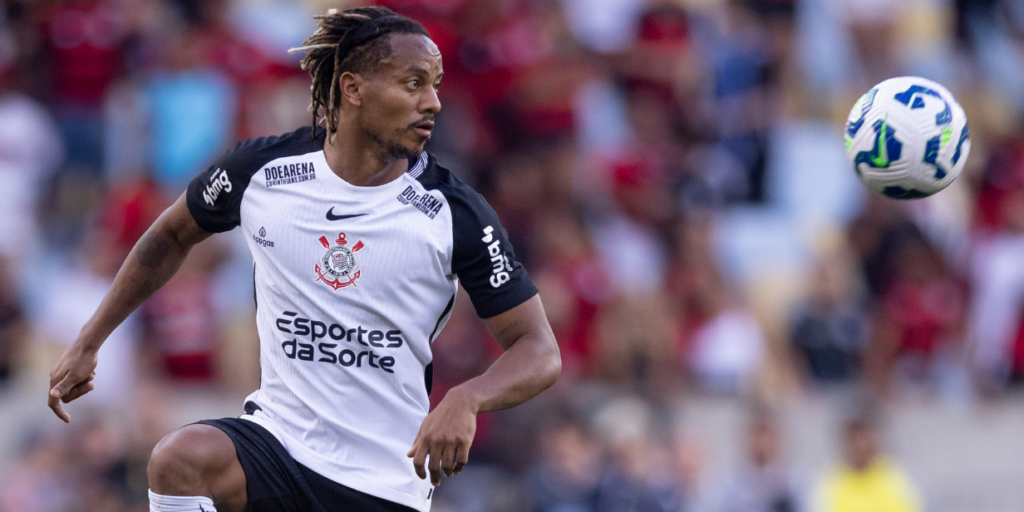 Nike e Corinthians apresentam nova camisa titular no Brasileirão, mas clube tem dia ruim com derrota para o Flamengo