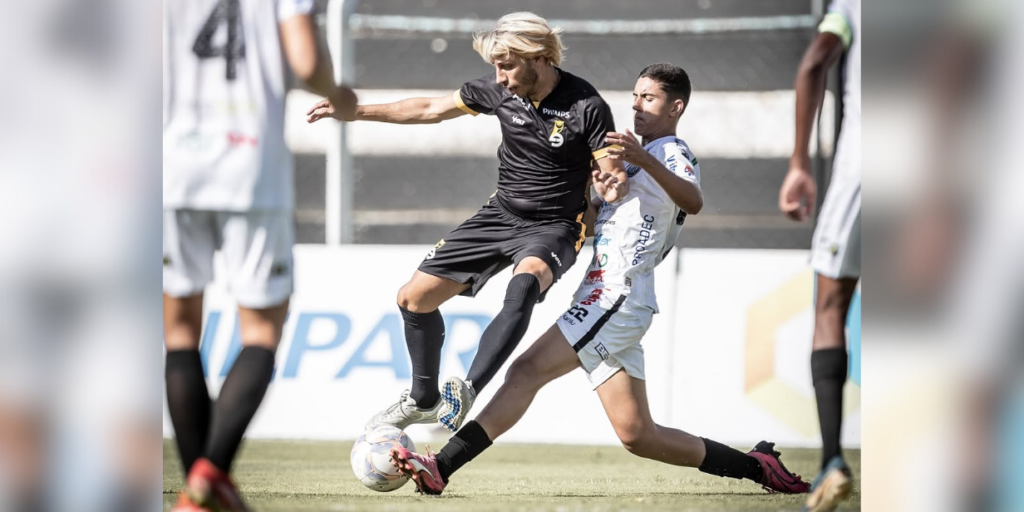 Philips faz ação com time do youtuber Júlio Cocielo em jogo com campeão paranaense
