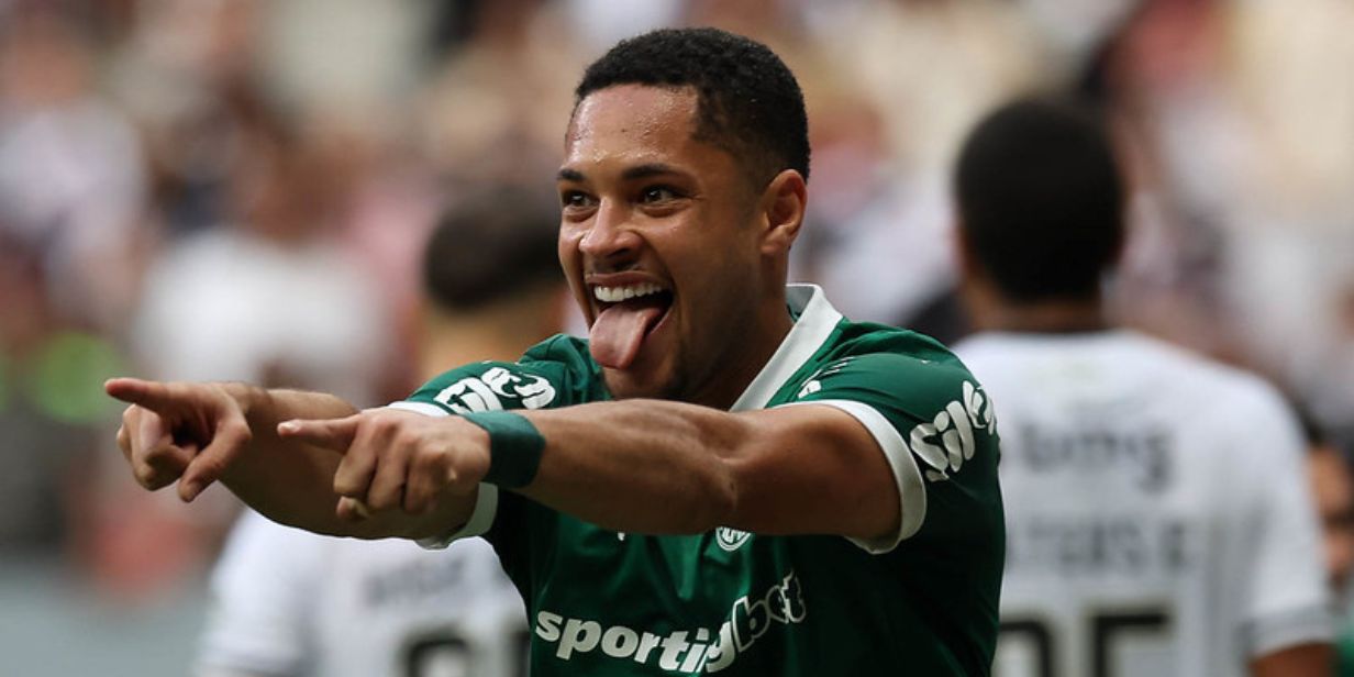 Vitor Roque comemora seu gol na vitória do Palmeiras sobre o Vasco - Cesar Greco / Palmeiras