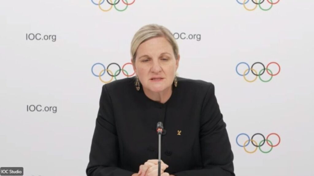 Kirsty Coventry, presidente do COI, durante entrevista coletiva - Reprodução