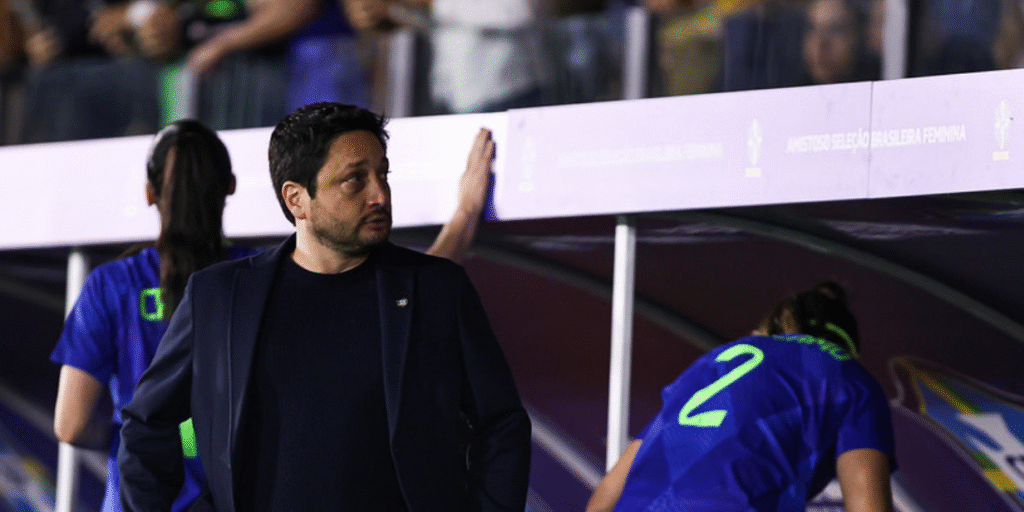 O técnico Arthur Elias, da seleção brasileira feminina de futebol - CBF / Divulgação