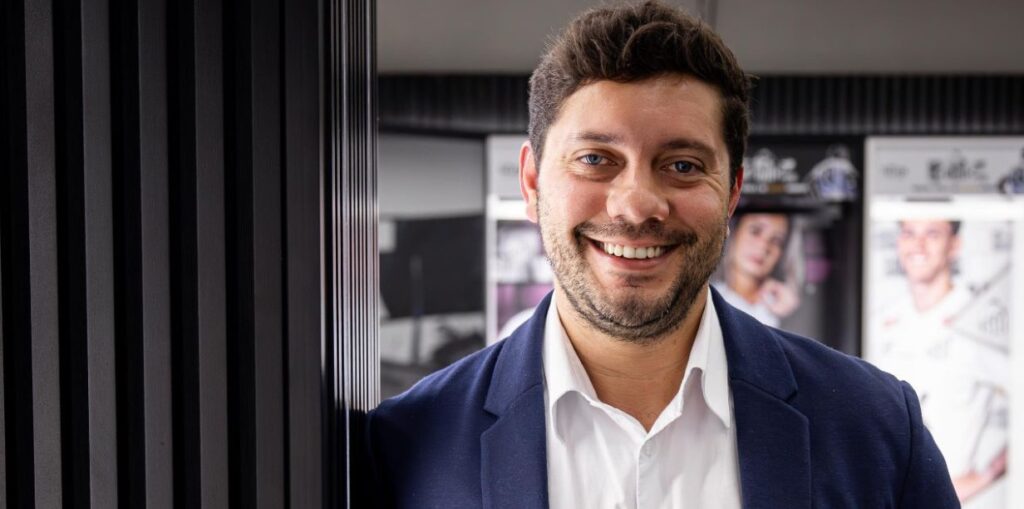 Santos contrata Caio Lacerda como novo executivo de marketing e negócios