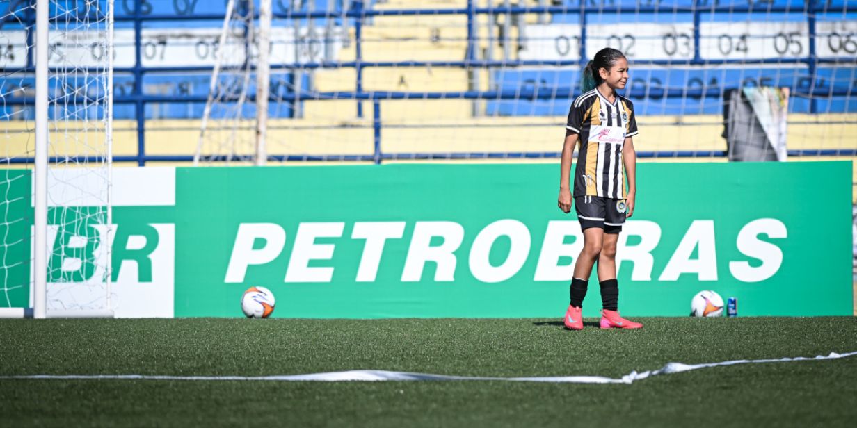 Petrobras renova patrocínio à FPF para torneios de futebol feminino Petrobras renova patrocínio à FPF para torneios de futebol feminino