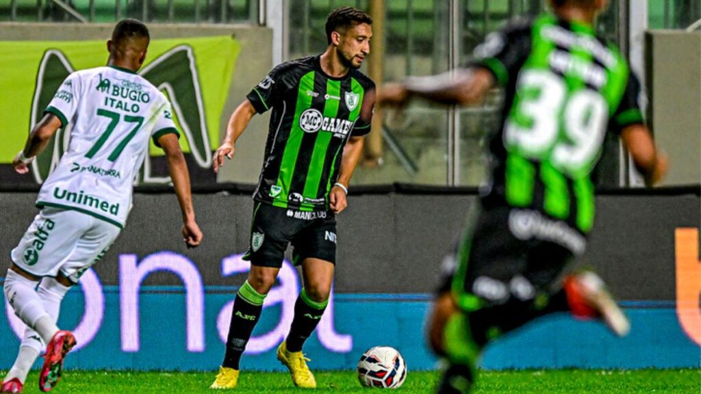 América-MG ganha patrocínio de depilador masculino Man Club para frente do calção