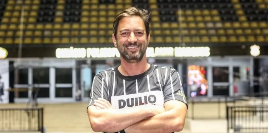 Afundado em dívidas, Corinthians vive “tiroteio” envolvendo gastos corporativos de ex-dirigentes