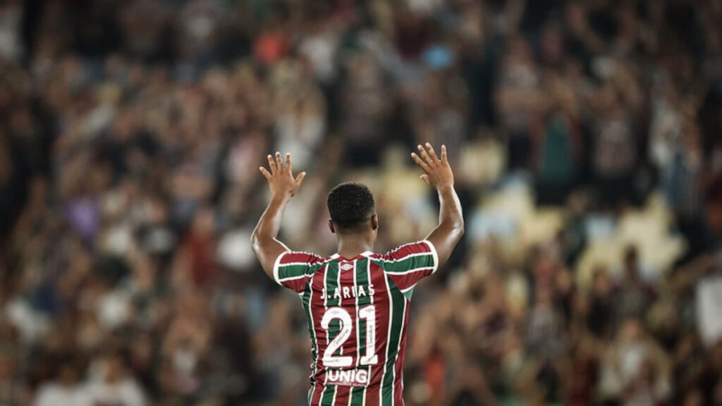 Record garante 2º lugar na Grande SP com vitória de Cruzeiro sobre Fluminense
