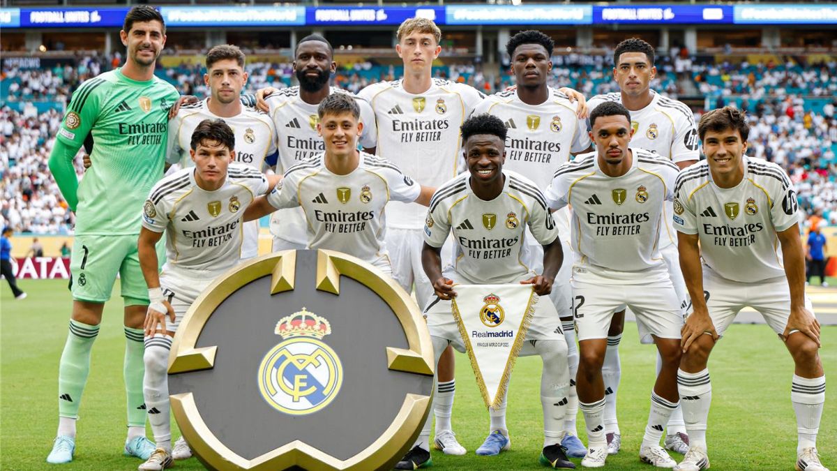 Time do Real Madrid posa para foto antes de enfrentar a Juventus - Reprodução / Instagram @realmadrid