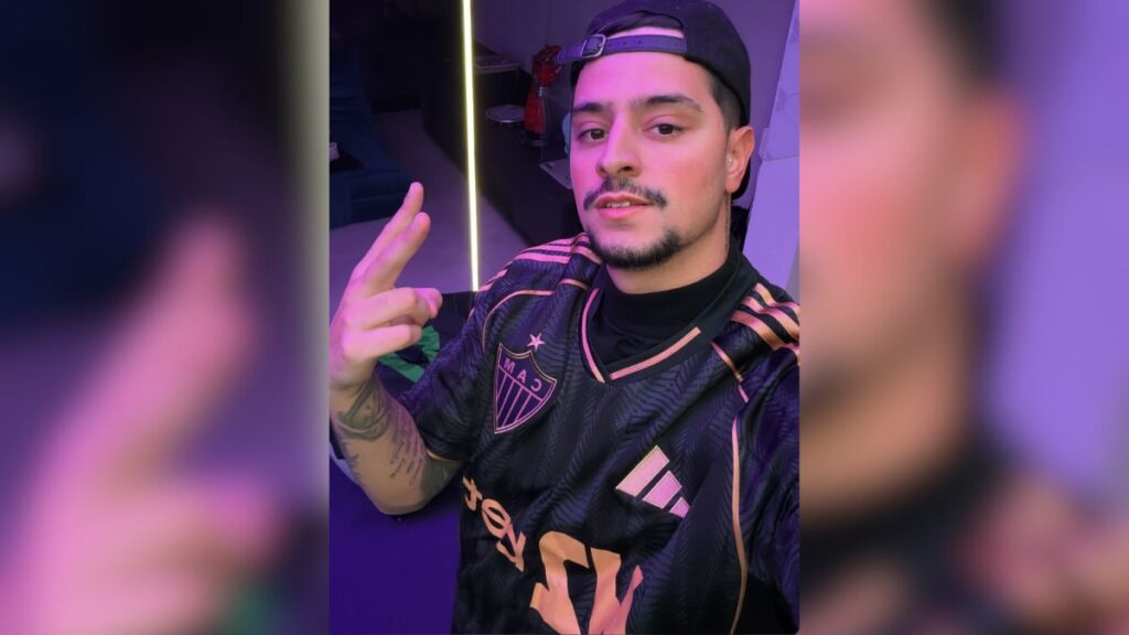 Atlético-MG vaza terceira camisa da Adidas em live de streamer Coringa