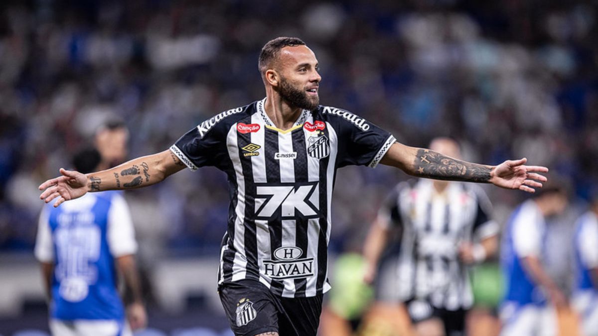 Guilherme comemora o gol de empate do Santos contra o Cruzeiro, no Mineirão - Raul Baretta/ Santos