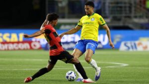 O zagueiro Murilo, do Palmeiras, um dos times com parceria com a Puma, em jogo contra o Sport Recife, pelo Brasileirão - Cesar Greco/Palmeiras