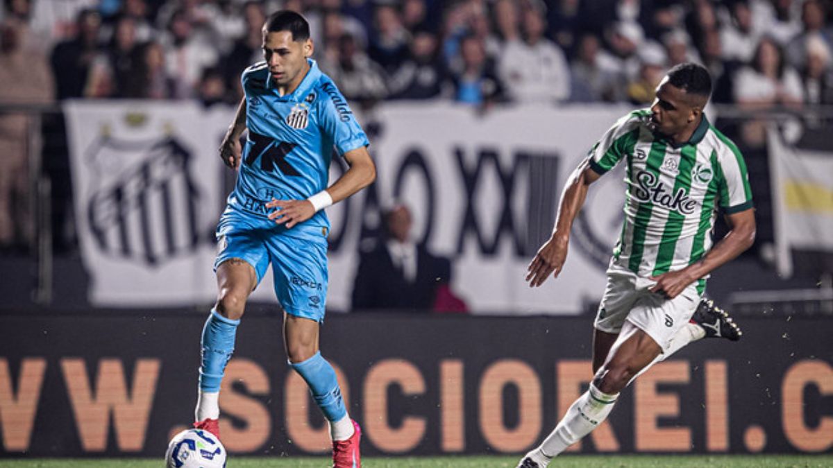 Santos e Juventude, ambos patrocinados por bets, se enfrentam pelo Brasileirão - Raul Baretta/ Santos