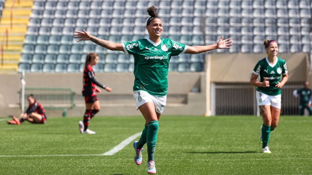 Palmeiras e Sportingbet homenageiam Amanda Gutierres por indicação à Bola de Ouro