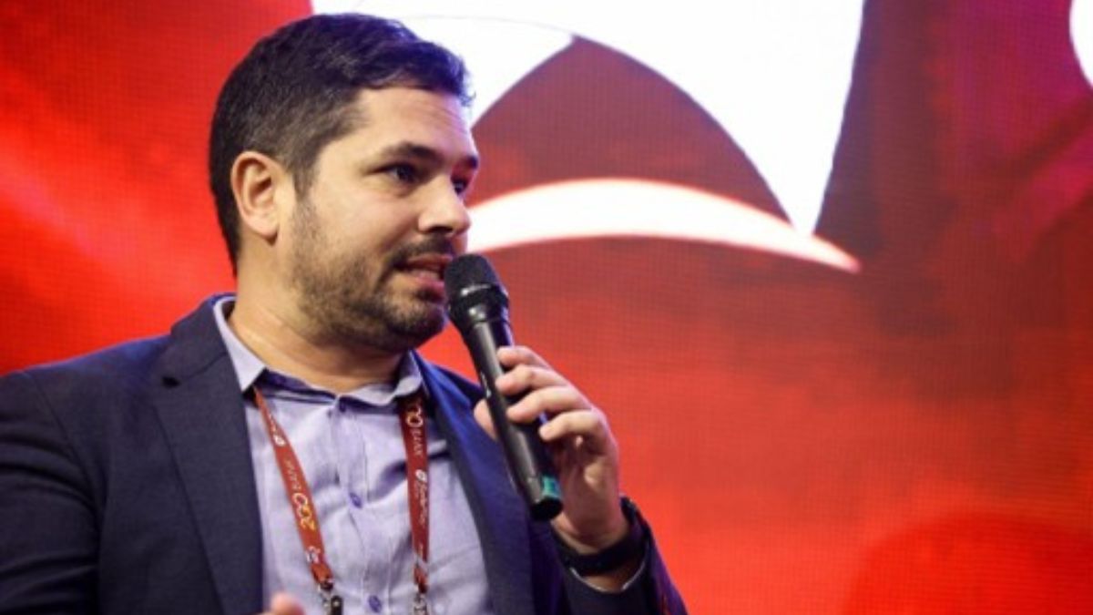 Arthur Lobo, CEO da Confut, durante evento de 2024 - Divulgação