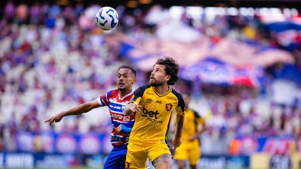 Lucas Lima, do Sport, veste camisa de campanha do Setembro Amarelo - Paulo Paiva/Sport