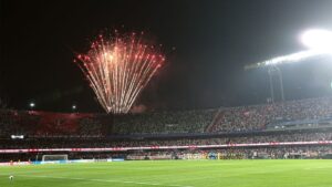 Torcida do São Paulo lota o Estádio do Morumbis para jogo contra o Atlético Nacional, da Colômbia, pela Libertadores - Rubens Chiri, Nilton Fukuda e Paulo Pinto/São Paulo