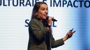 Natacha Manchado, gerente de projetos de corrida da World Athletics durante o TS Summit - Luhan Grolla/Fotop