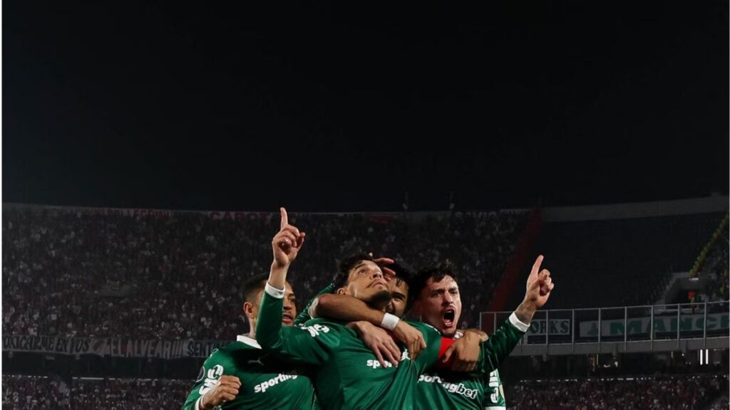 Globo: Vitória do Palmeiras perde para queda do Corinthians na audiência da Libertadores 2025